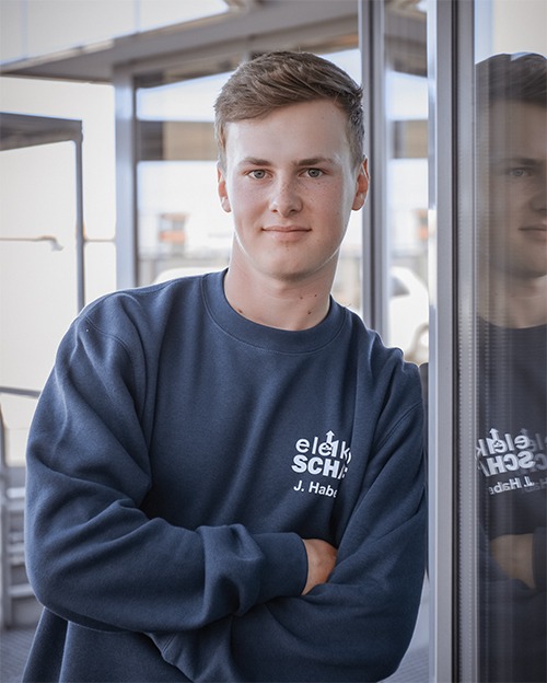 Foto: Jamie Haberlach, Auszubildender, Firma Elektro Scharf, Wolfsburg